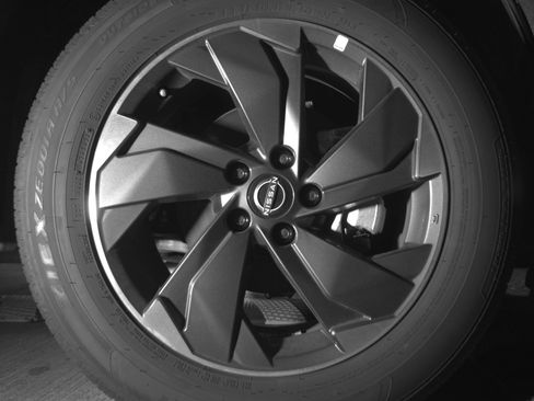 Used 2025 Nissan Rogue SV image 13