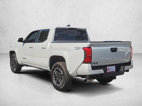 Certified 2025 Toyota Tacoma TRD Sport AWD/4WD image 7