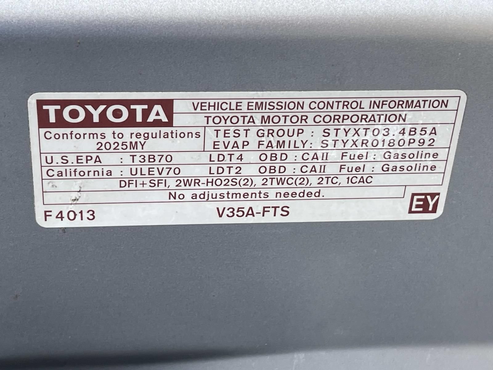 Used 2025 Toyota Tundra SR AWD/4WD image 13