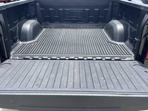 Used 2025 Chevrolet Silverado 1500 LT AWD/4WD image 8