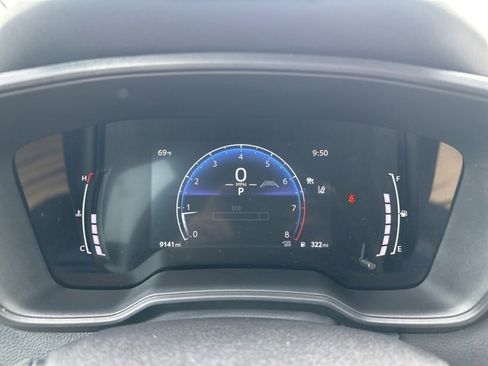 Certified 2025 Toyota Corolla SE image 11