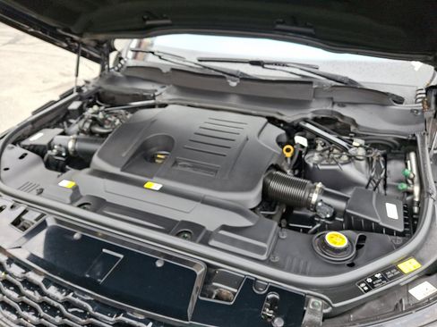 Used 2020 Land Rover Range Rover Sport HST image 16