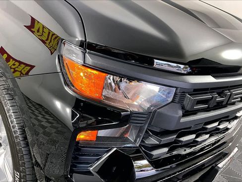 Certified 2025 Chevrolet Silverado 1500 Custom image 24