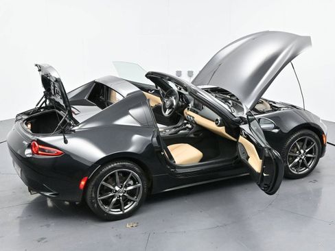 Used 2017 MAZDA MX-5 Miata RF Grand Touring image 35