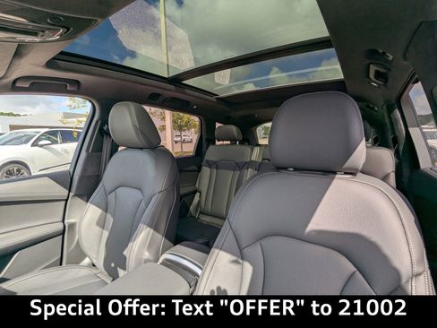 New 2025 Audi Q7 3.0T Prestige image 23