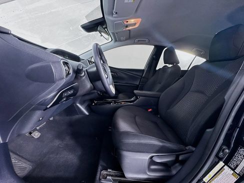 Used 2018 Toyota Prius Three image 15