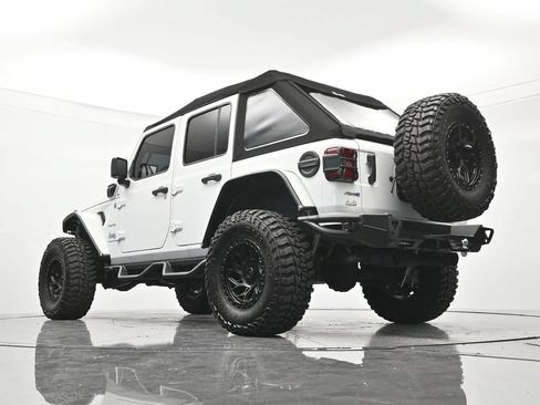 Used 2023 Jeep Wrangler Unlimited Sahara w/ Cold Weather Group AWD/4WD image 43