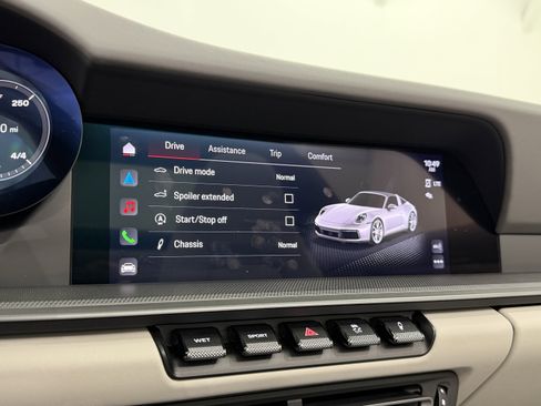 Certified 2022 Porsche 911 Targa 4S image 42