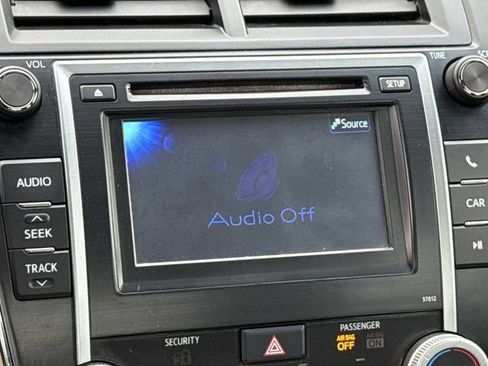 Used 2012 Toyota Camry SE image 19