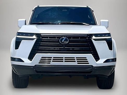 Used 2025 Lexus GX 550 w/ Accessory Package (2T) AWD/4WD image 3