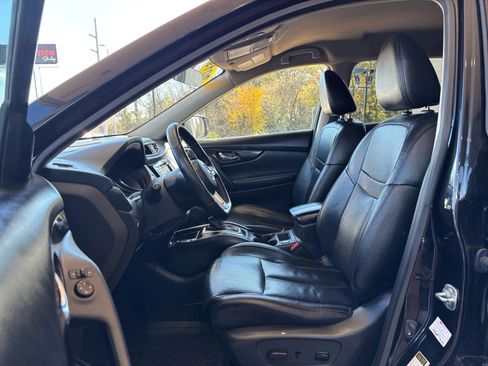 Used 2019 Nissan Rogue SL image 8