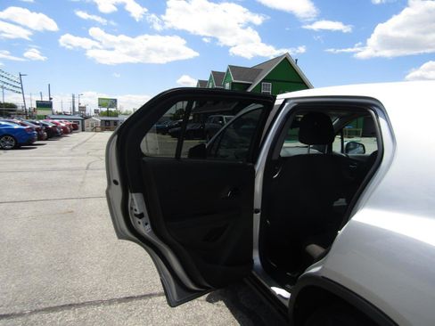 Used 2020 Chevrolet Trax LS w/ Tint and Cruise Package FWD image 17