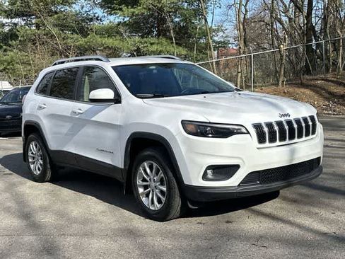 Used 2019 Jeep Cherokee Latitude w/ Popular Appearance Group AWD/4WD image 27