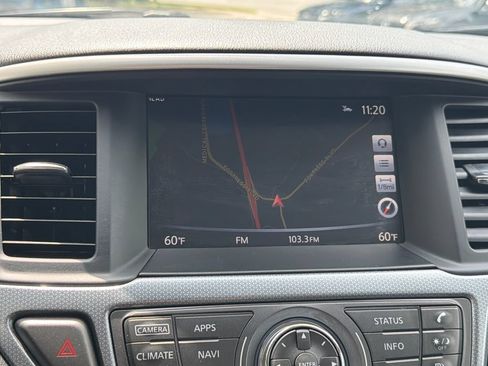 Used 2020 Nissan Pathfinder SL FWD image 17