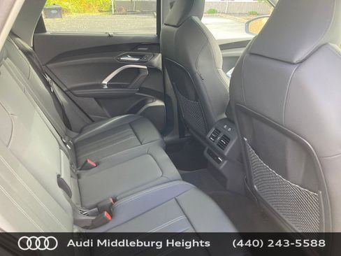 Used 2025 Audi Q5 Premium Plus w/ Premium Plus image 41