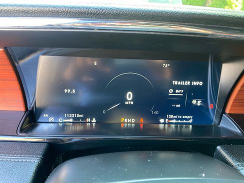 Used 2021 Lincoln Navigator L 4WD image 13