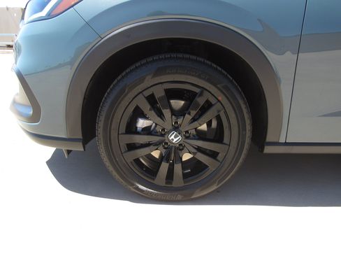 Certified 2026 Honda HR-V Sport image 4
