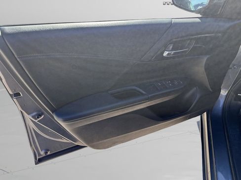 Used 2013 Honda Accord Sport image 23