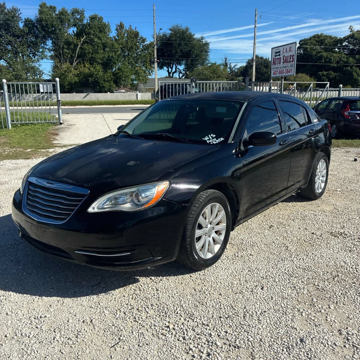 Used 2013 Chrysler 200 Touring FWD image 1