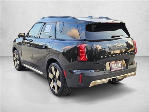 Certified 2025 MINI Cooper Countryman S w/ Comfort Package Max image 7