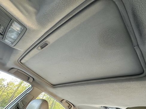 Used 2011 Toyota Camry XLE w/ XLE Extra-Value Pkg #2 FWD image 15