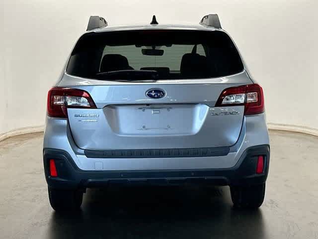 Used 2018 Subaru Outback 2.5i Limited AWD/4WD image 4