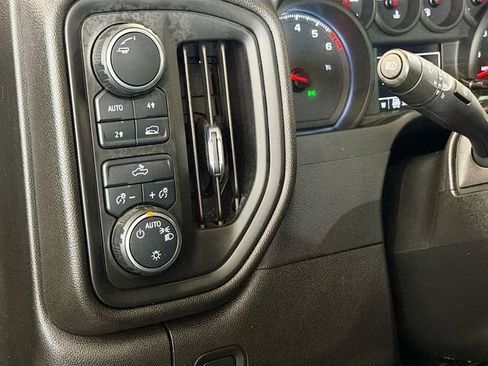 Certified 2024 Chevrolet Silverado 1500 Custom image 10