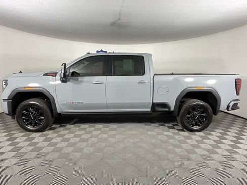 Used 2024 GMC Sierra 2500 AT4 w/ AT4 Premium Plus Package image 6