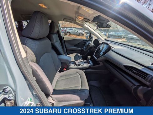 Used 2024 Subaru Crosstrek 2.0i Premium image 33