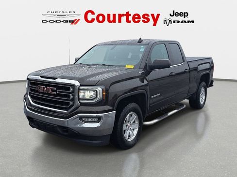 Used 2018 GMC Sierra 1500 SLE w/ SLE Value Package image 9