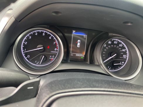 Used 2024 Toyota Camry SE w/ Cold Weather Package FWD image 20