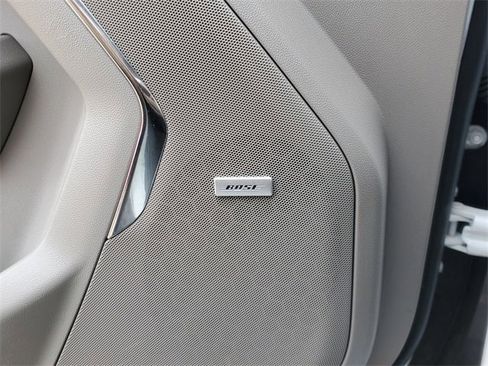 Used 2022 Chevrolet Suburban Z71 image 20