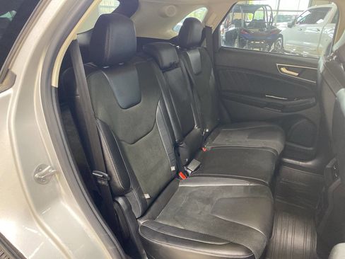Used 2015 Ford Edge Sport image 17