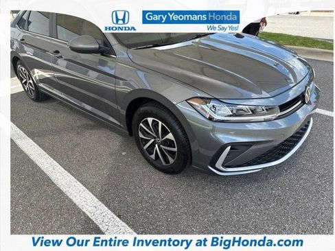 Used 2025 Volkswagen Jetta S FWD image 2