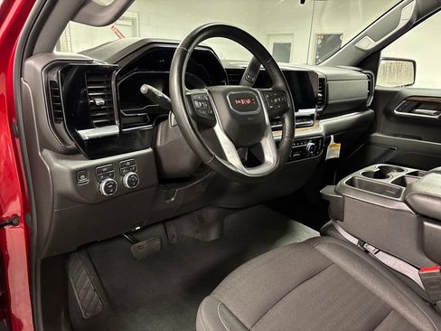 Used 2024 GMC Sierra 1500 Elevation image 26