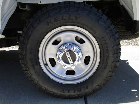 Used 2023 Ford F350 XL AWD/4WD image 9