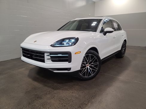 New 2026 Porsche Cayenne image 1