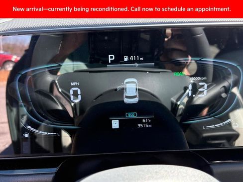 Used 2025 Kia Niro EX image 8