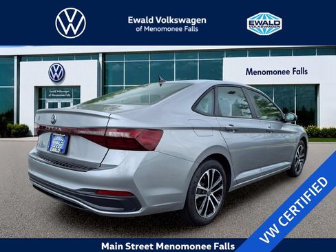 Used 2026 Volkswagen Jetta Sport FWD image 7