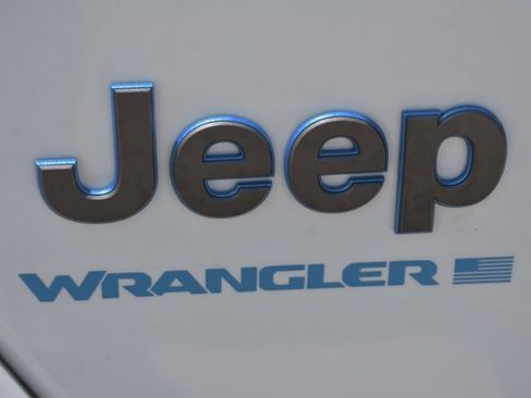 Used 2024 Jeep Wrangler Unlimited AWD/4WD image 12