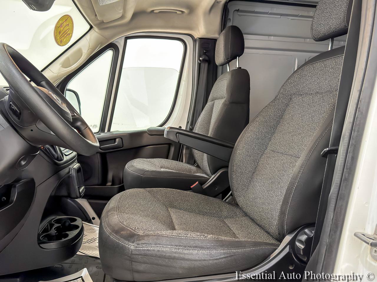 Used 2024 RAM ProMaster 2500 w/ Convenience Group FWD image 10