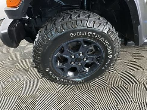Used 2023 Jeep Wrangler Unlimited w/ Cold Weather Group AWD/4WD image 9
