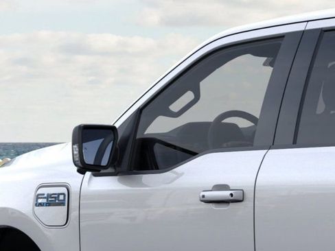 New 2025 Ford F150 Lightning Flash AWD/4WD image 20