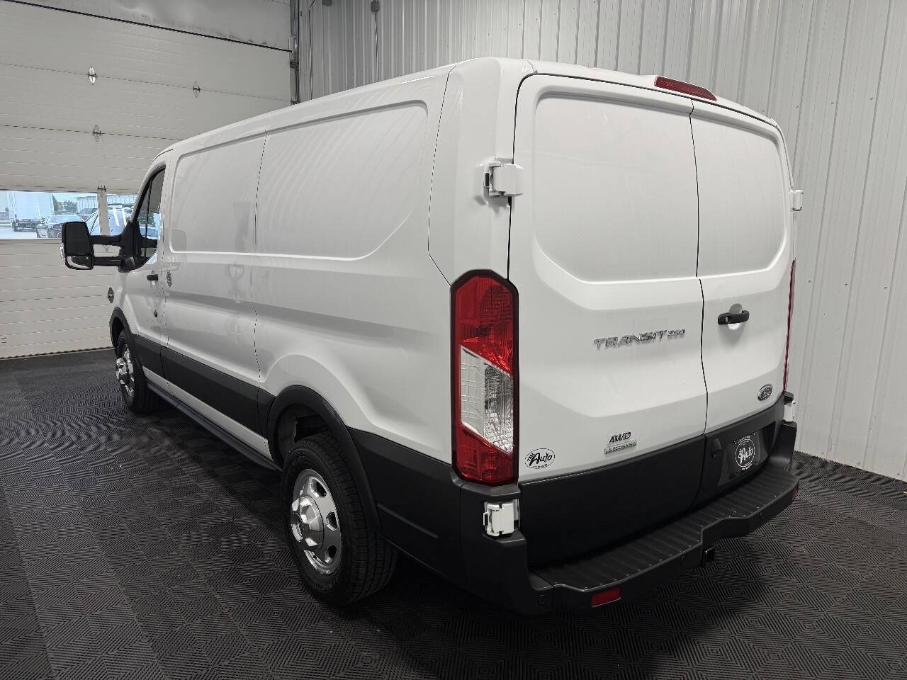Used 2021 Ford Transit 250 Low Roof AWD image 4