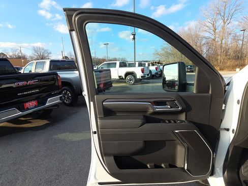 New 2026 Chevrolet Silverado 2500 LT w/ Trail Boss Package image 13