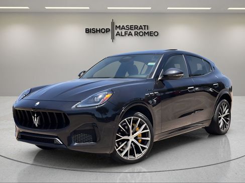 Used 2023 Maserati Grecale Modena AWD/4WD image 2