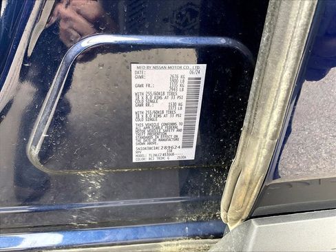 Used 2024 Nissan Pathfinder SV image 33