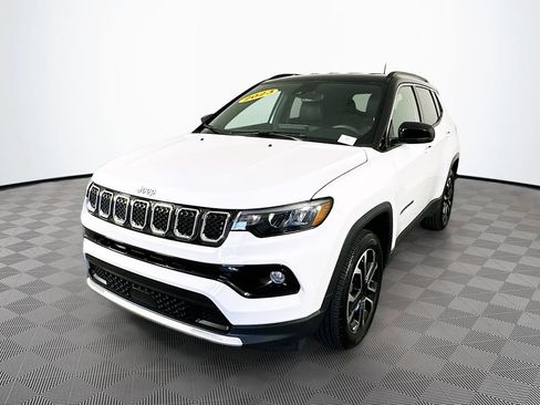 Certified 2023 Jeep Compass Limited AWD/4WD image 5