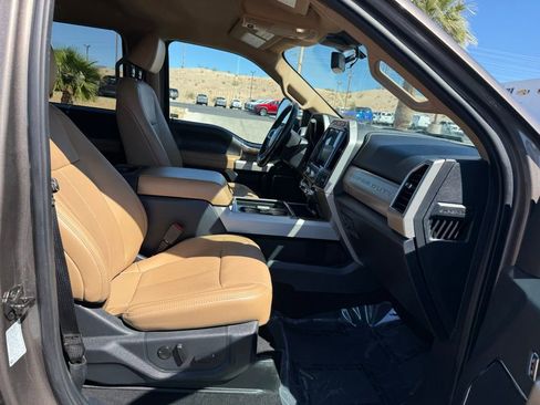 Used 2022 Ford F350 Lariat w/ Lariat Ultimate Package image 13