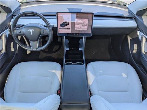 Used 2018 Tesla Model 3 Long Range RWD image 17